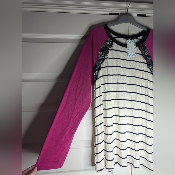 NWT Heimish USA 3XL Womens Long Sleeve Top Black Stripes/Lace with Pink Sleeves - Picture 3 of 8